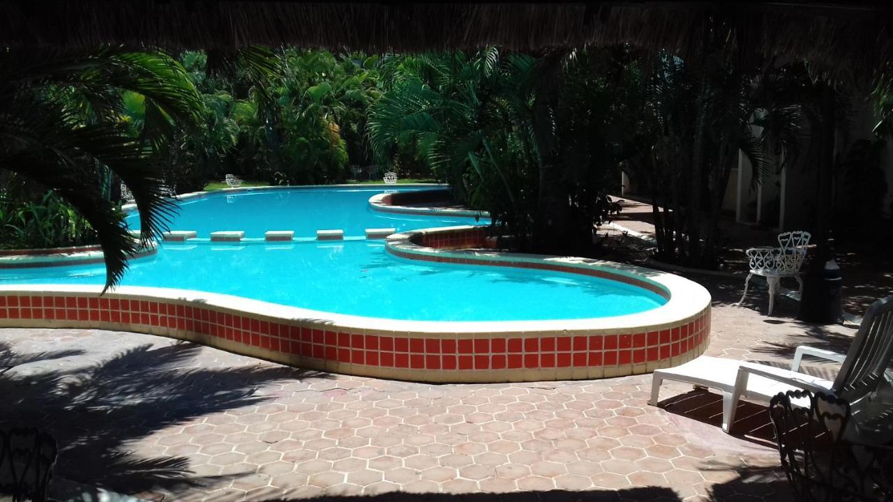 Hotel Delfin Playa Azul Lázaro Cárdenas Exterior foto
