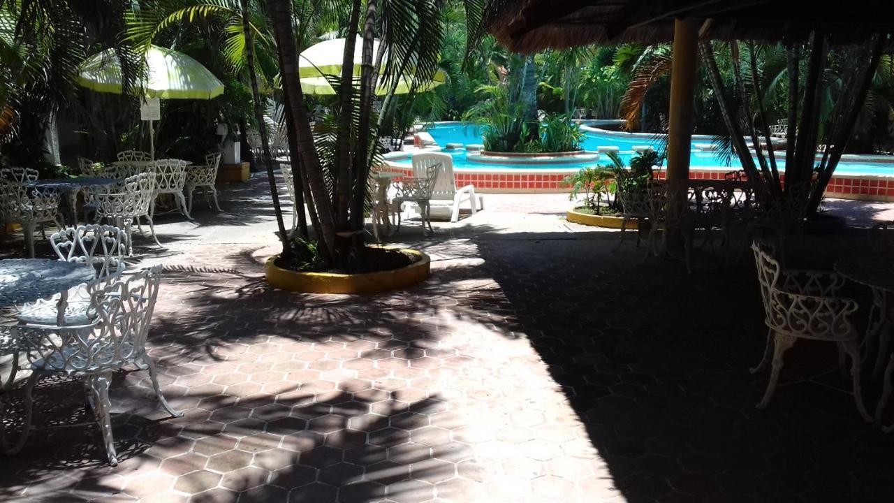 Hotel Delfin Playa Azul Lázaro Cárdenas Exterior foto